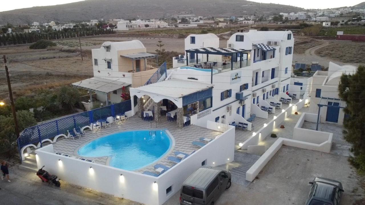 Honeymoon Beach Studios Perivolos  Exterior photo