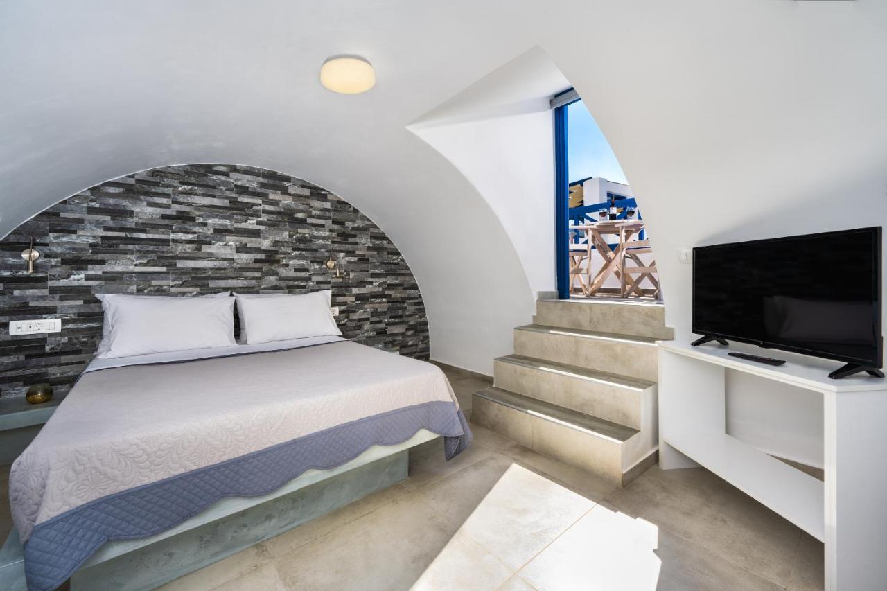 Honeymoon Beach Studios Perivolos  Exterior photo