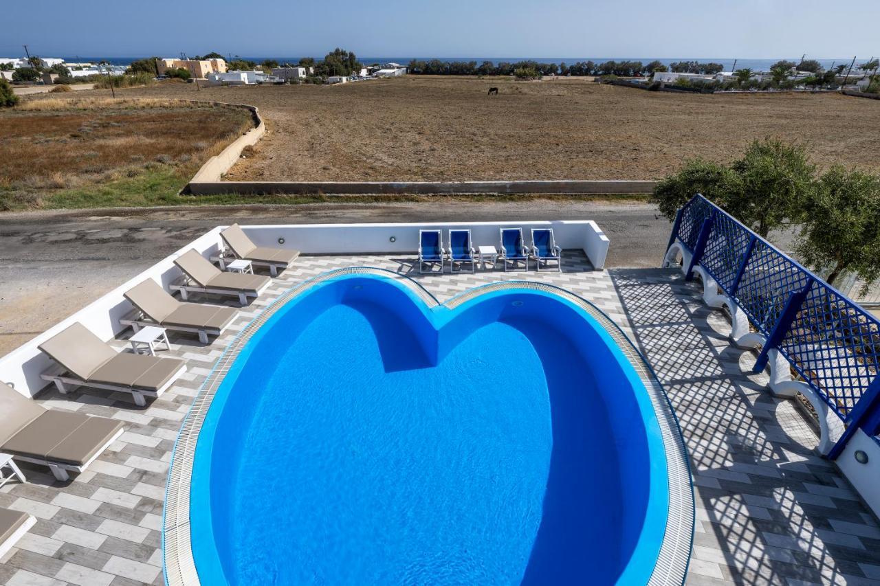 Honeymoon Beach Studios Perivolos  Exterior photo