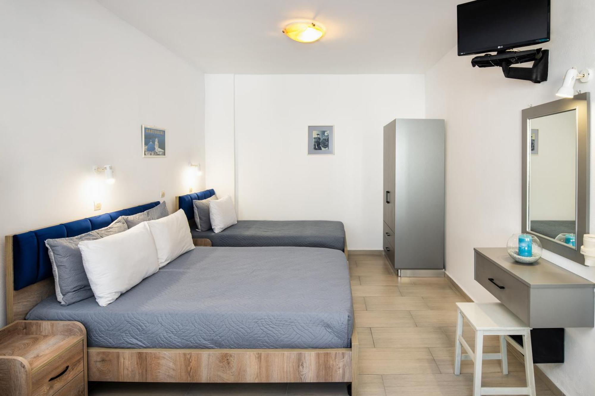 Honeymoon Beach Studios Perivolos  Exterior photo