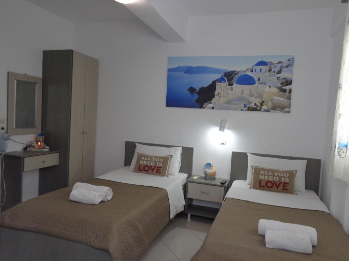 Honeymoon Beach Studios Perivolos  Exterior photo