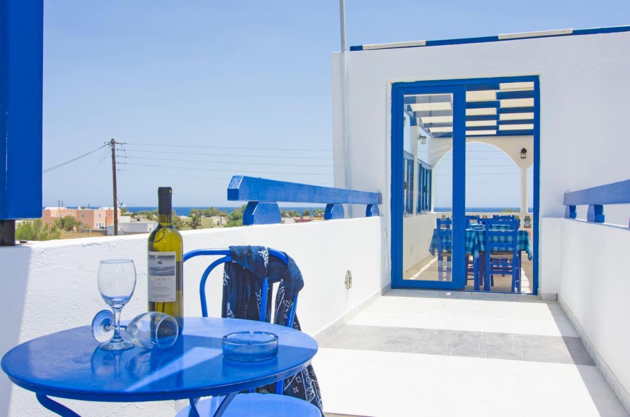 Honeymoon Beach Studios Perivolos  Exterior photo